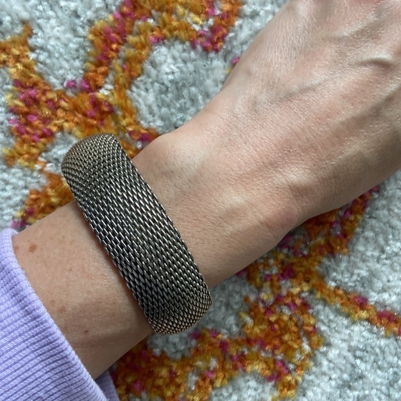 Silver Mesh Bangle - Picture 4 of 6